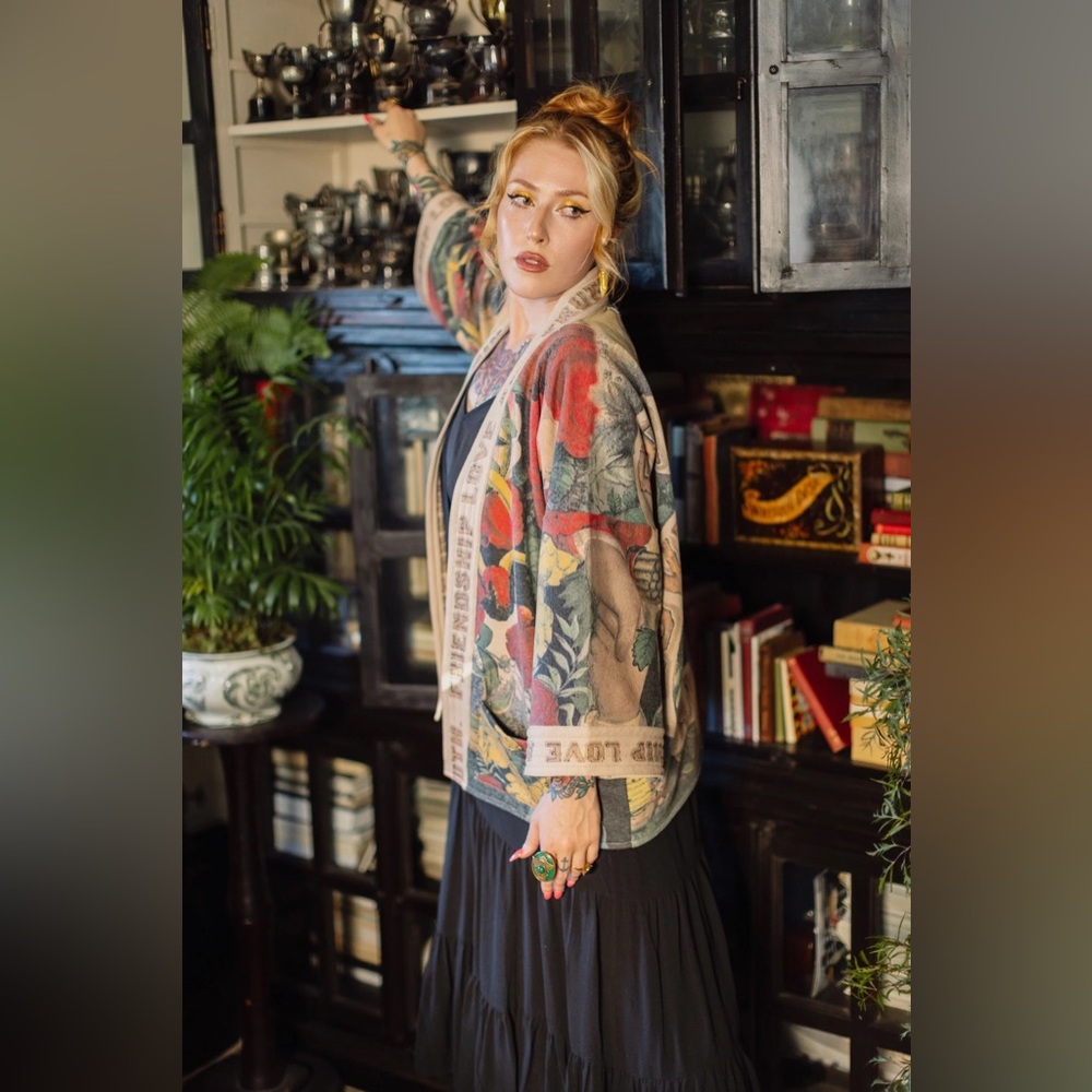 ⭐️Market of Stars Friendship Love & Truth Cropped Cottage Fleece Cardigan Jacket - Picture 12 of 16